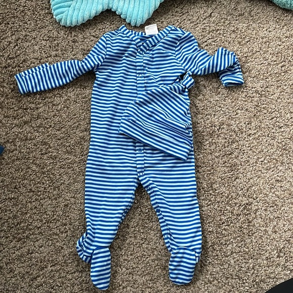 3 month footie pajamas - Picture 2 of 3